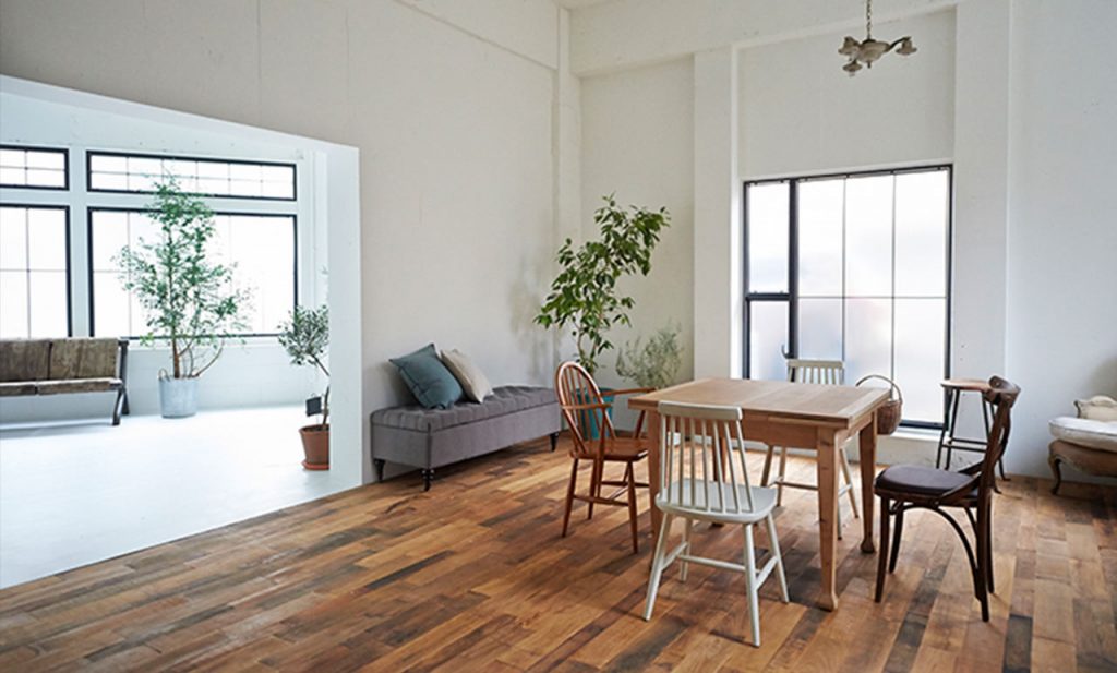 STUDIO SO-SO TAKABAN